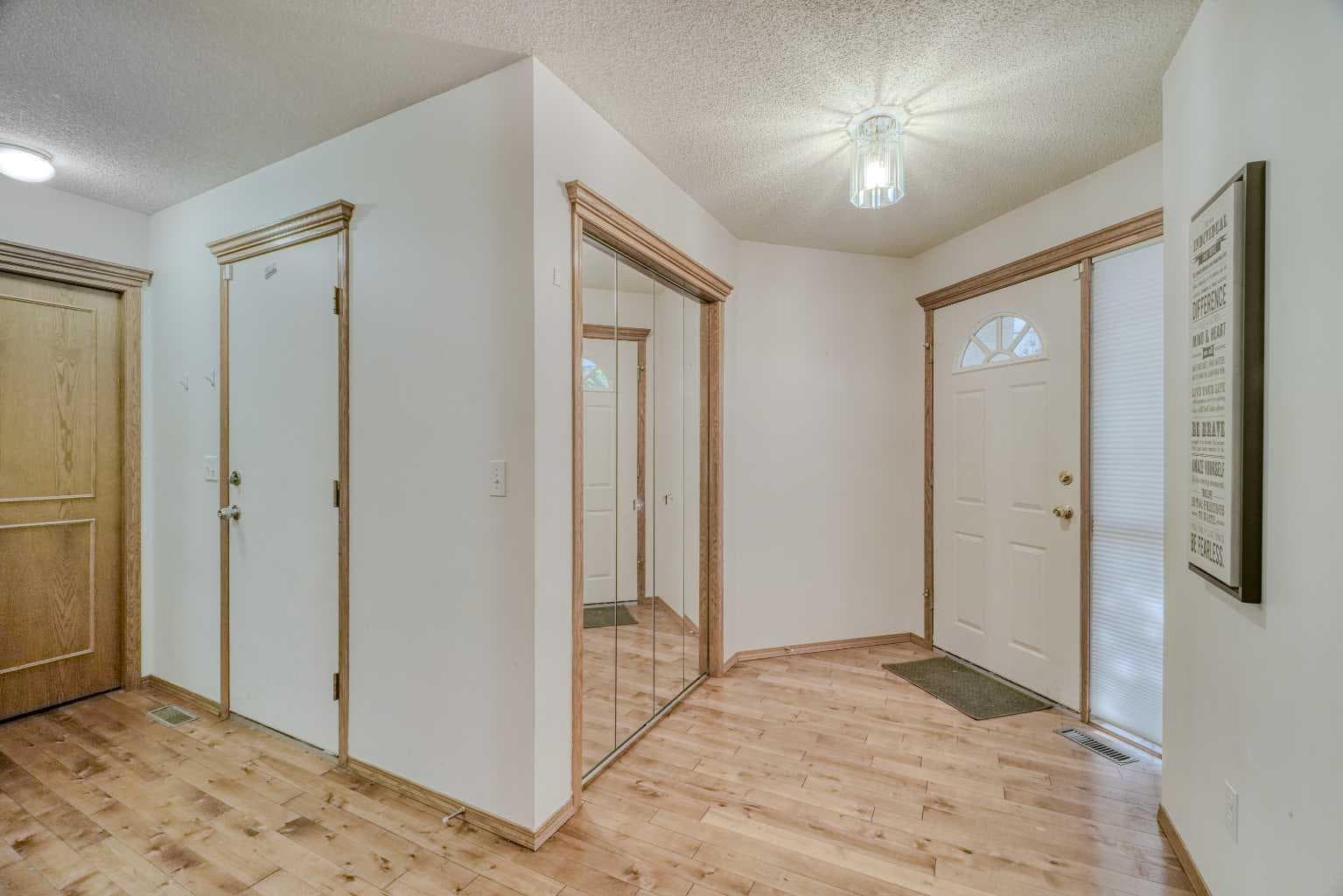 10057 Hamptons Boulevard NW — photo 3