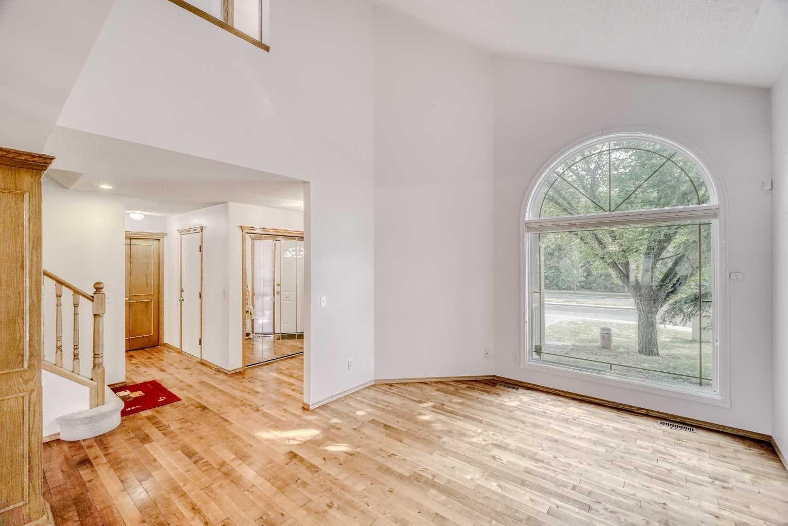 10057 Hamptons Boulevard NW — photo 5