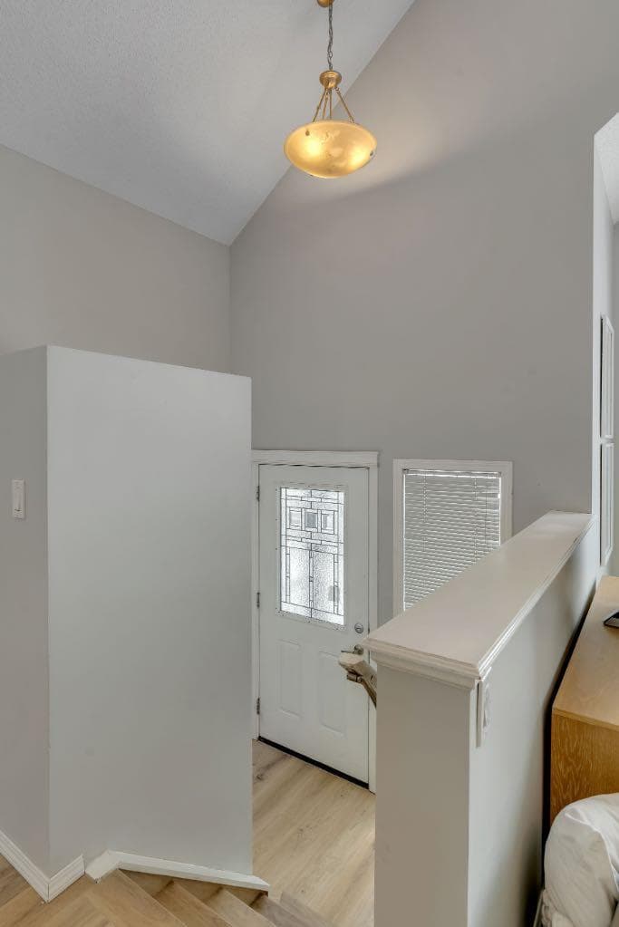 41 Saddlefield Drive NE — photo 3