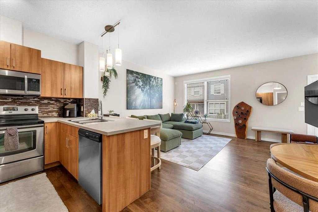 315, 10 Auburn Bay Avenue SE — photo 5