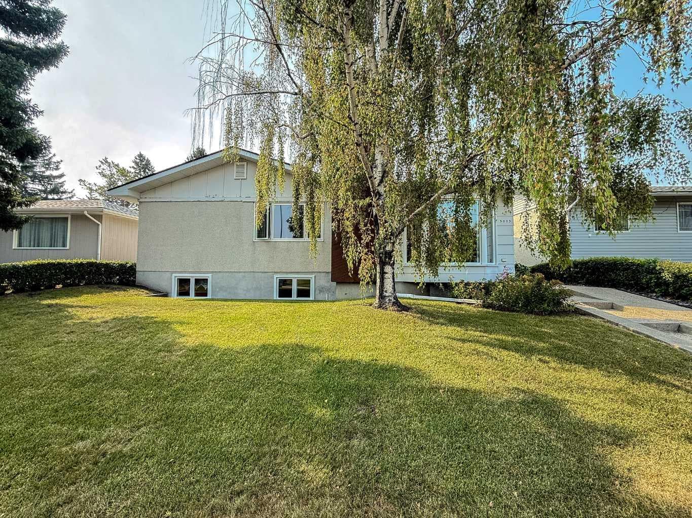5015 Marchand Crescent NE — photo 2
