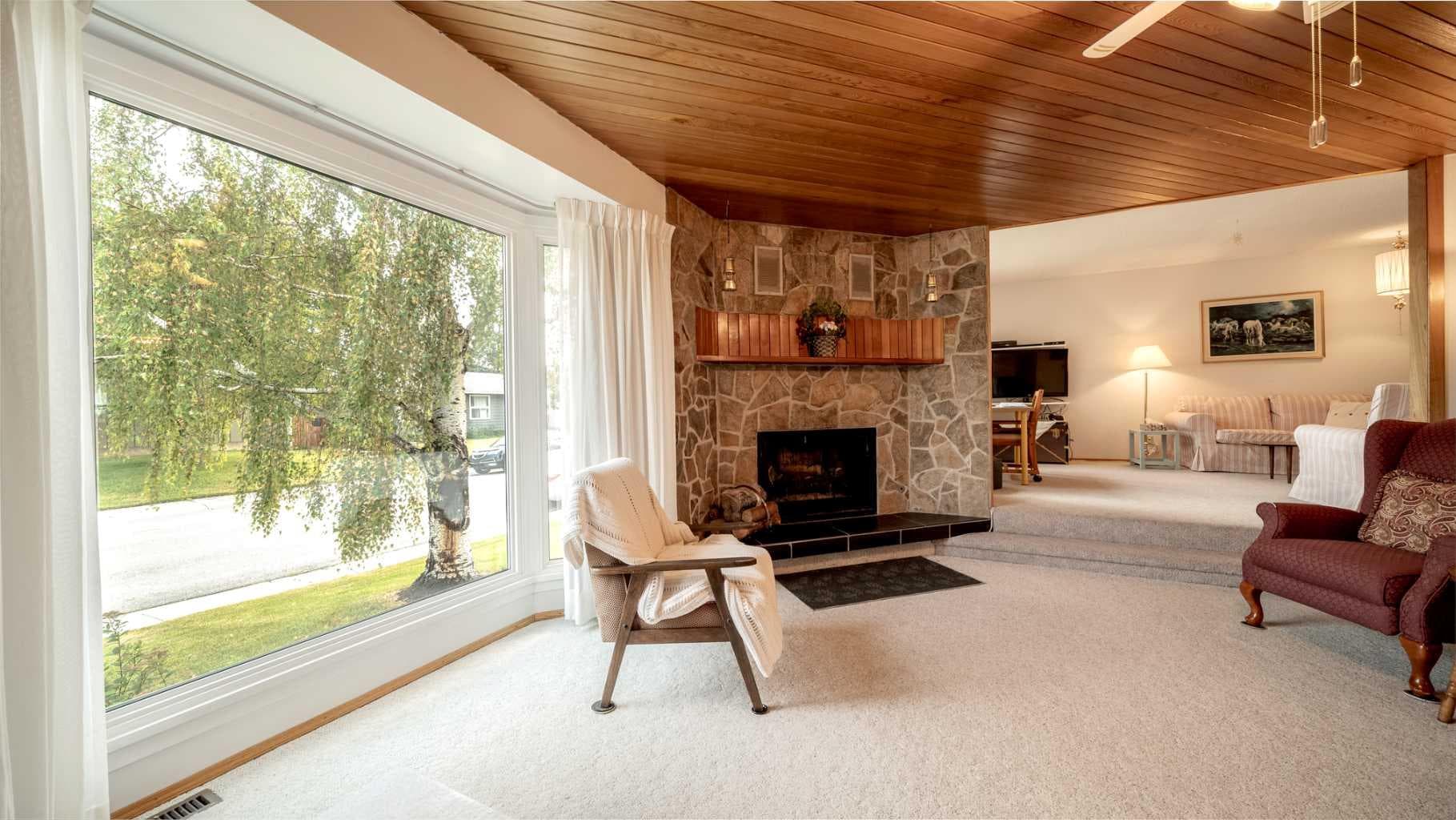 5015 Marchand Crescent NE — photo 3