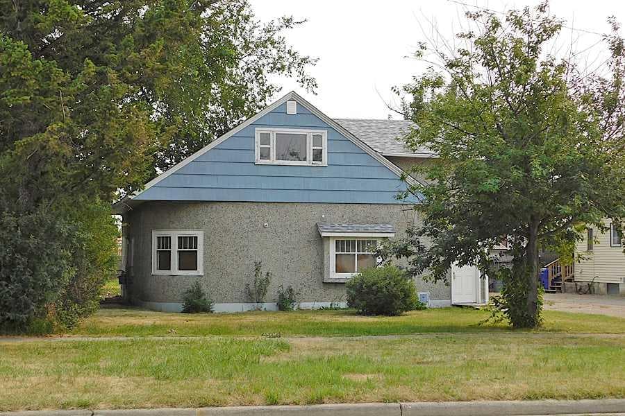 309 45 Avenue W — photo 2