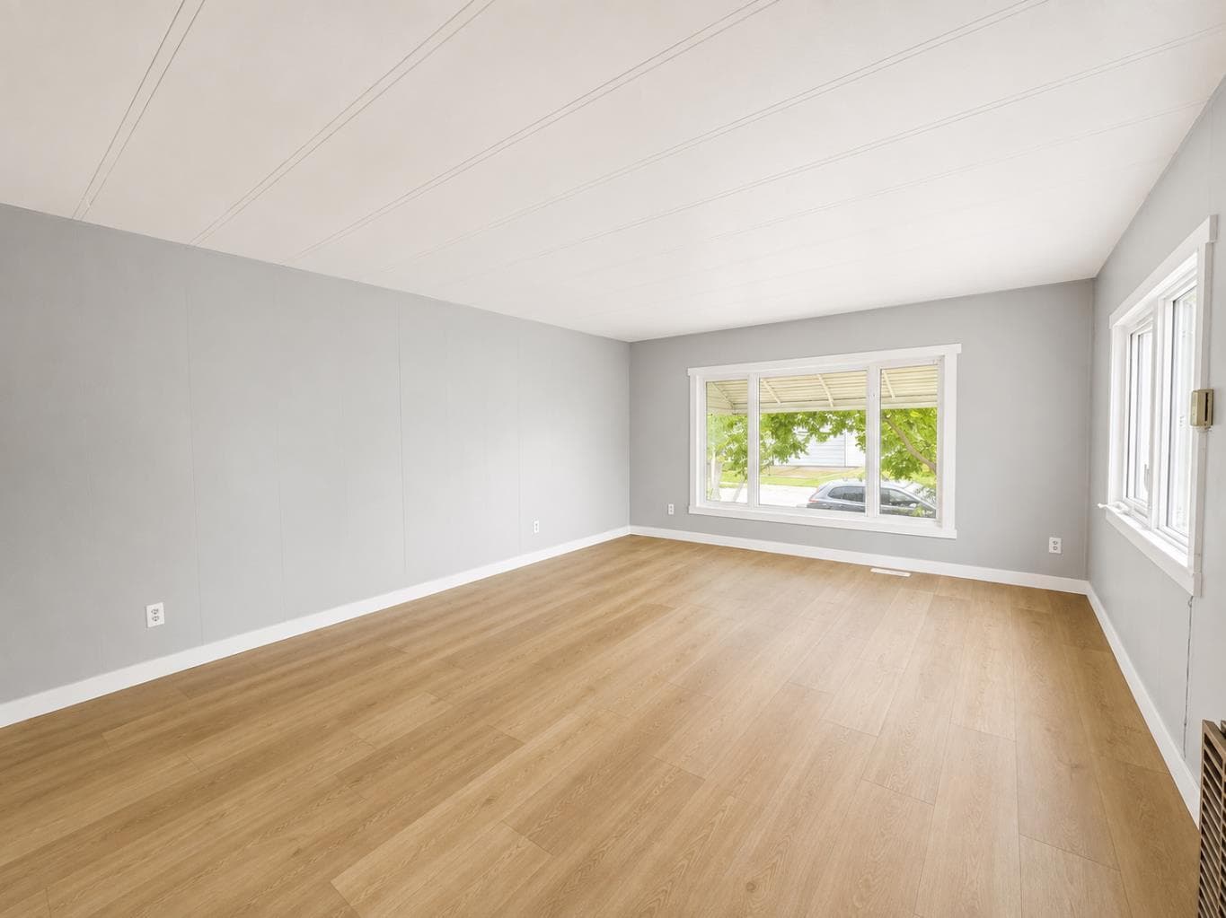 168 Huntwell Road NE — photo 5
