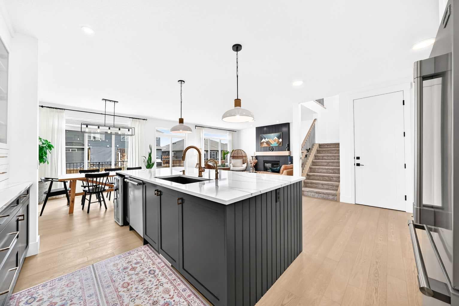 24 Emerson Crescent — photo 4