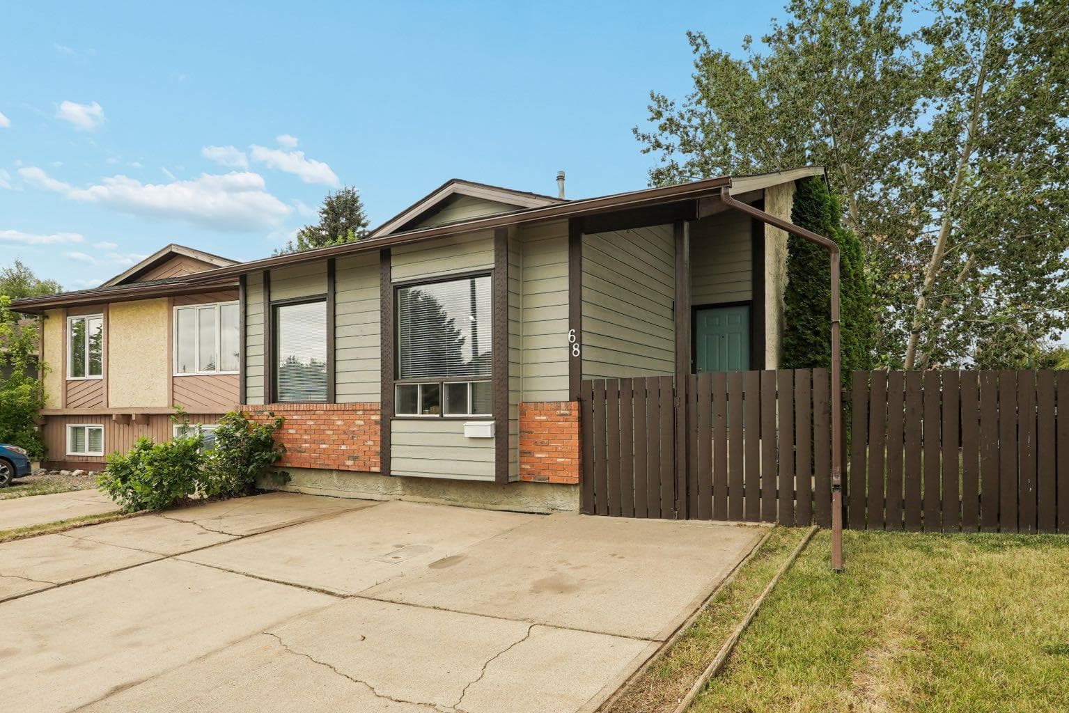 68 Dakota Road W — photo 2