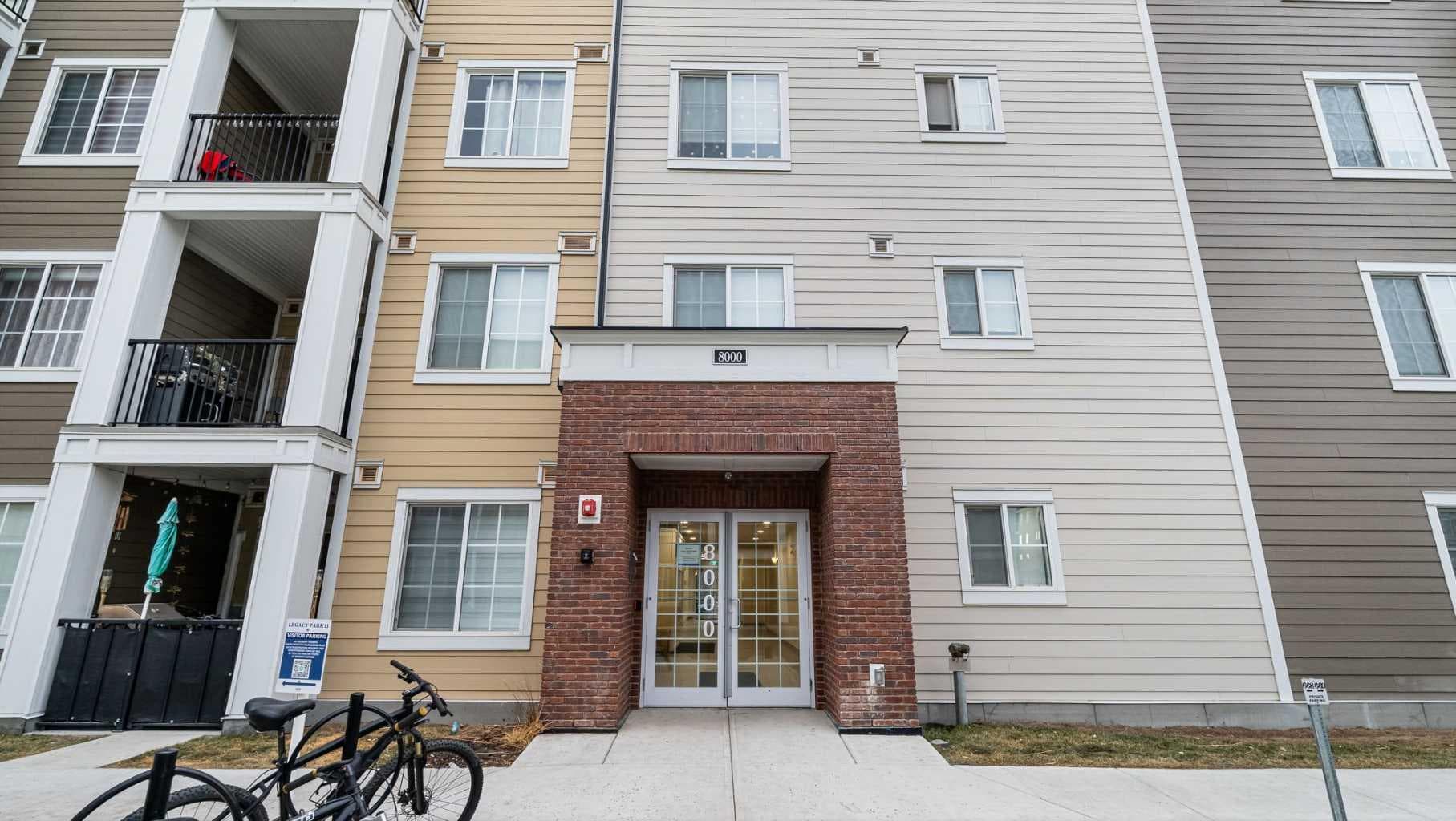 8403, 151 Legacy Main Street SE — photo 3