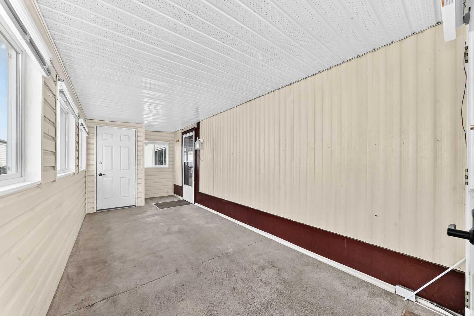 262 Burroughs Circle NE — photo 3