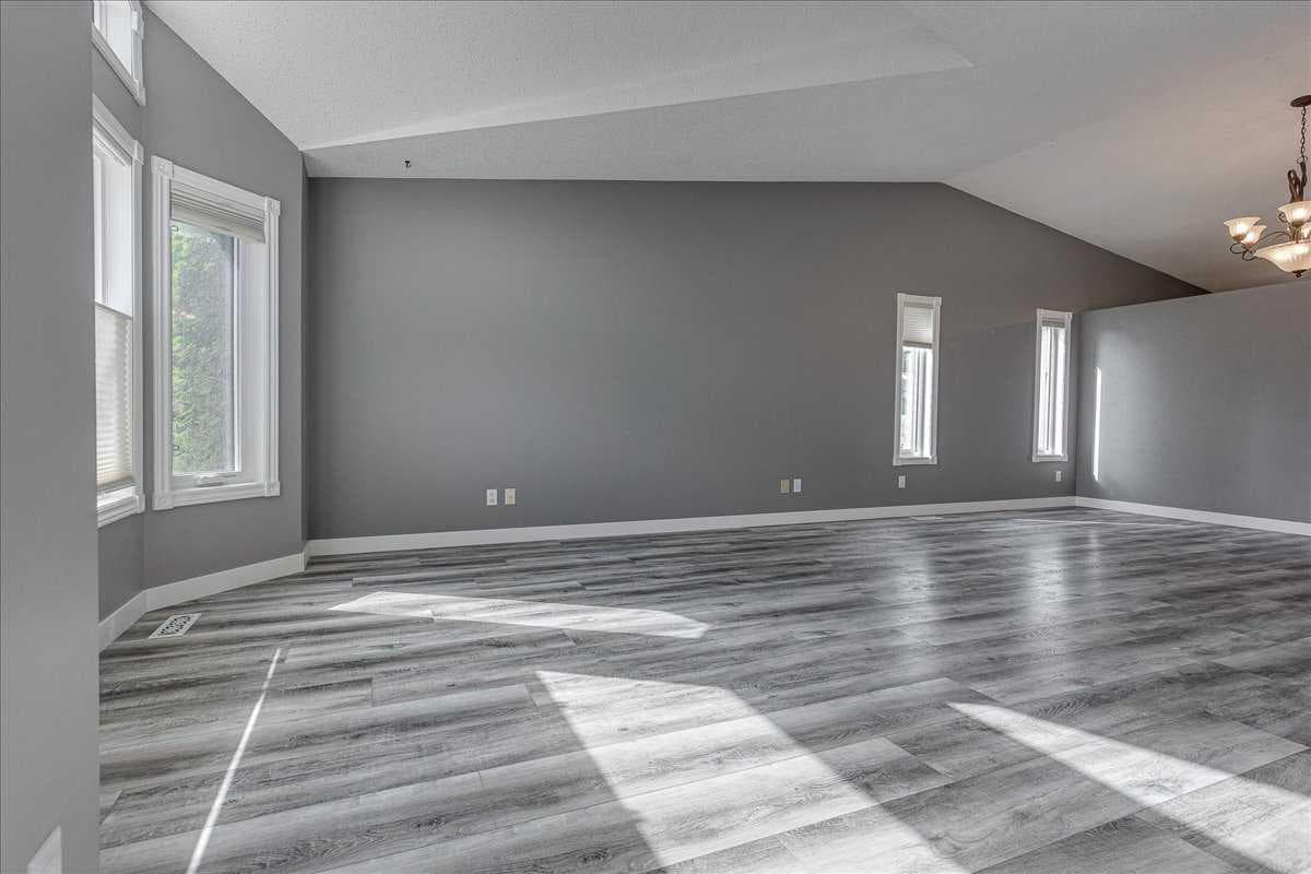 134 Douglas Avenue — photo 5