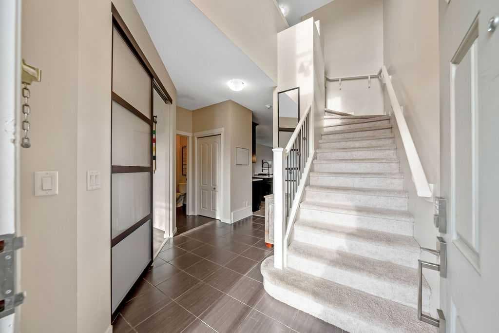 132 Evansborough Way NW — photo 3
