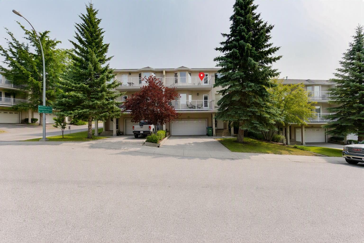 76 Sierra Morena Green SW — photo 1