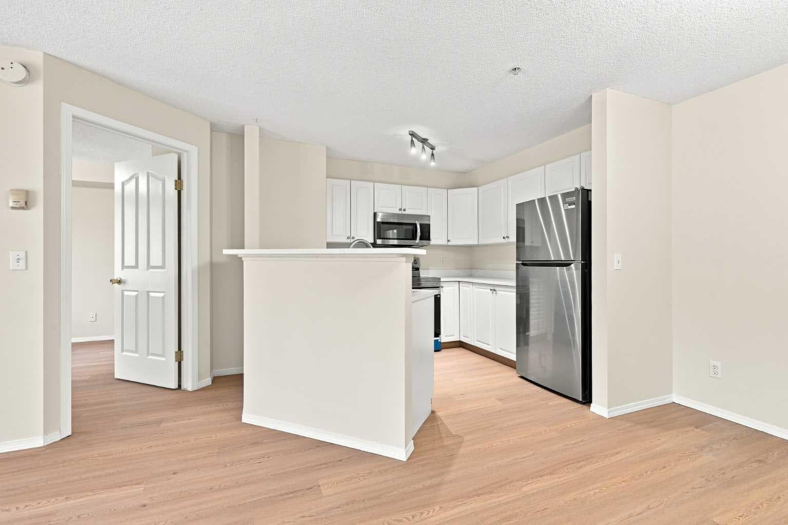 1205, 6635 25 Avenue NE — photo 4