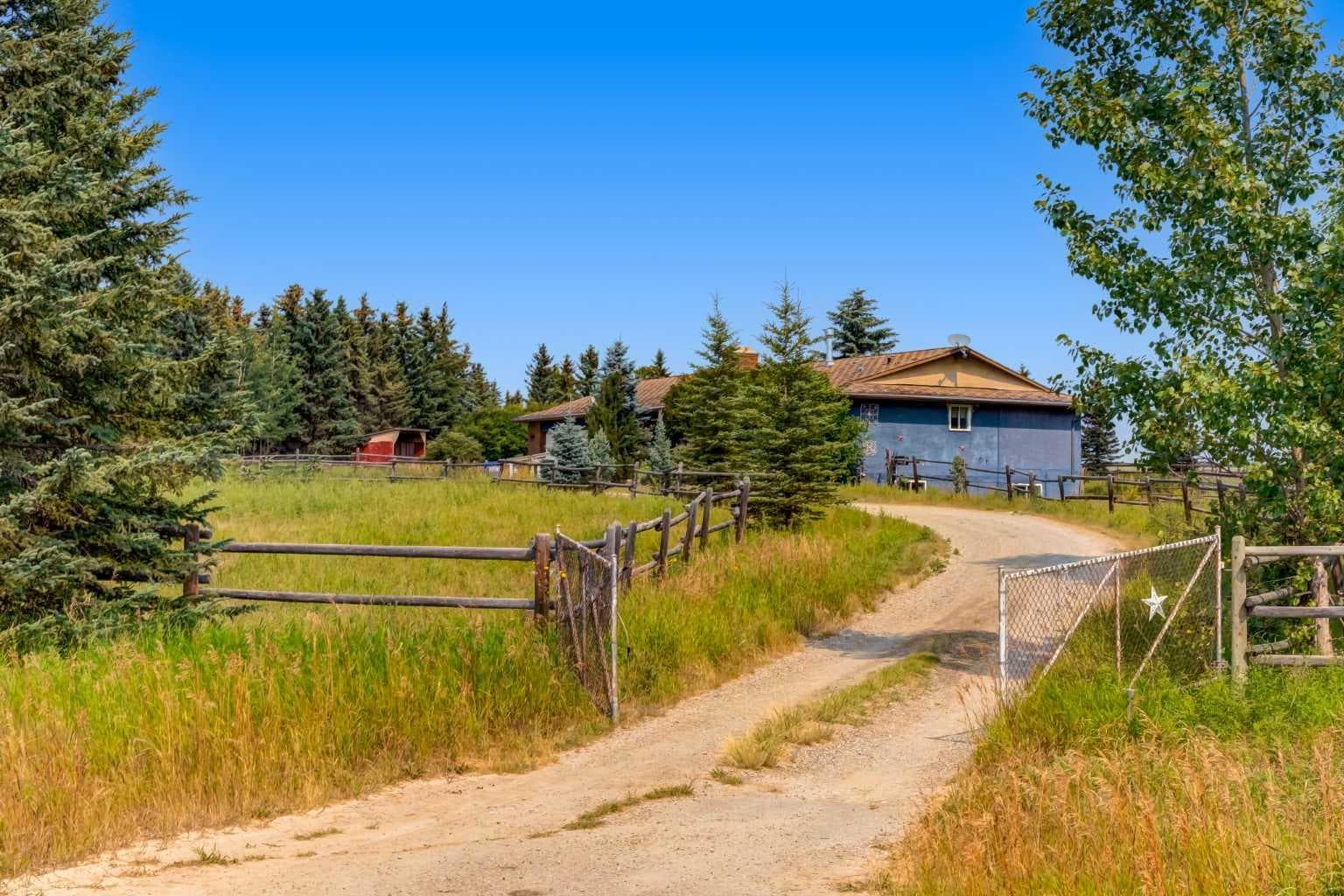 250 Huggard Road — photo 4