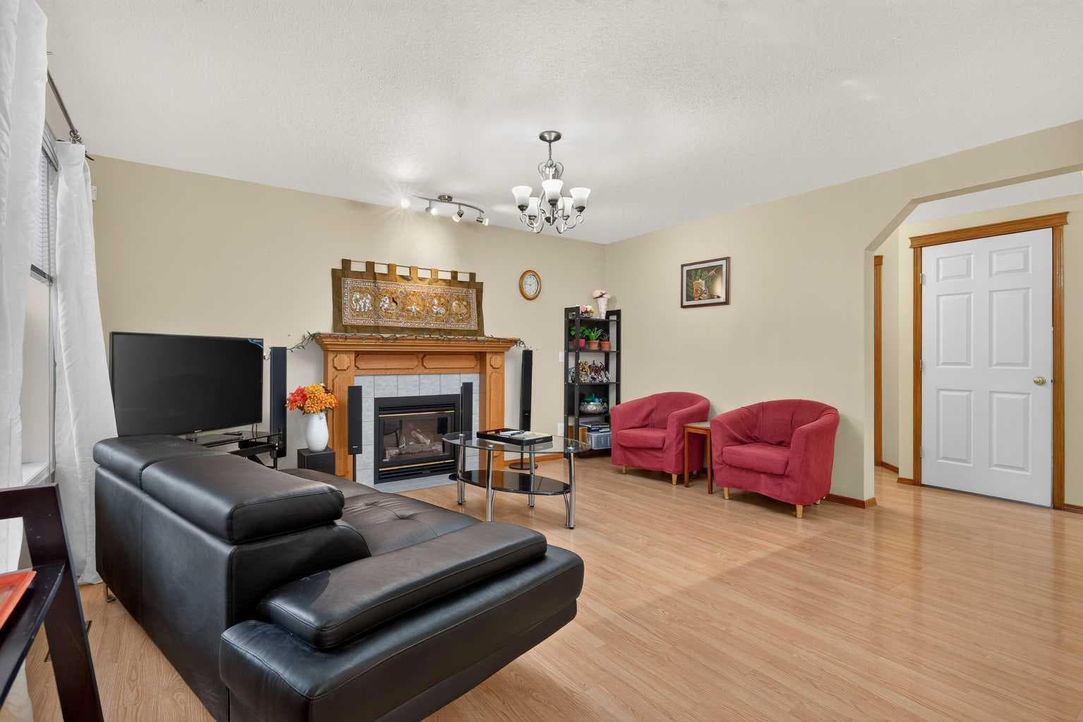 45 Arbour Crest Terrace NW — photo 2