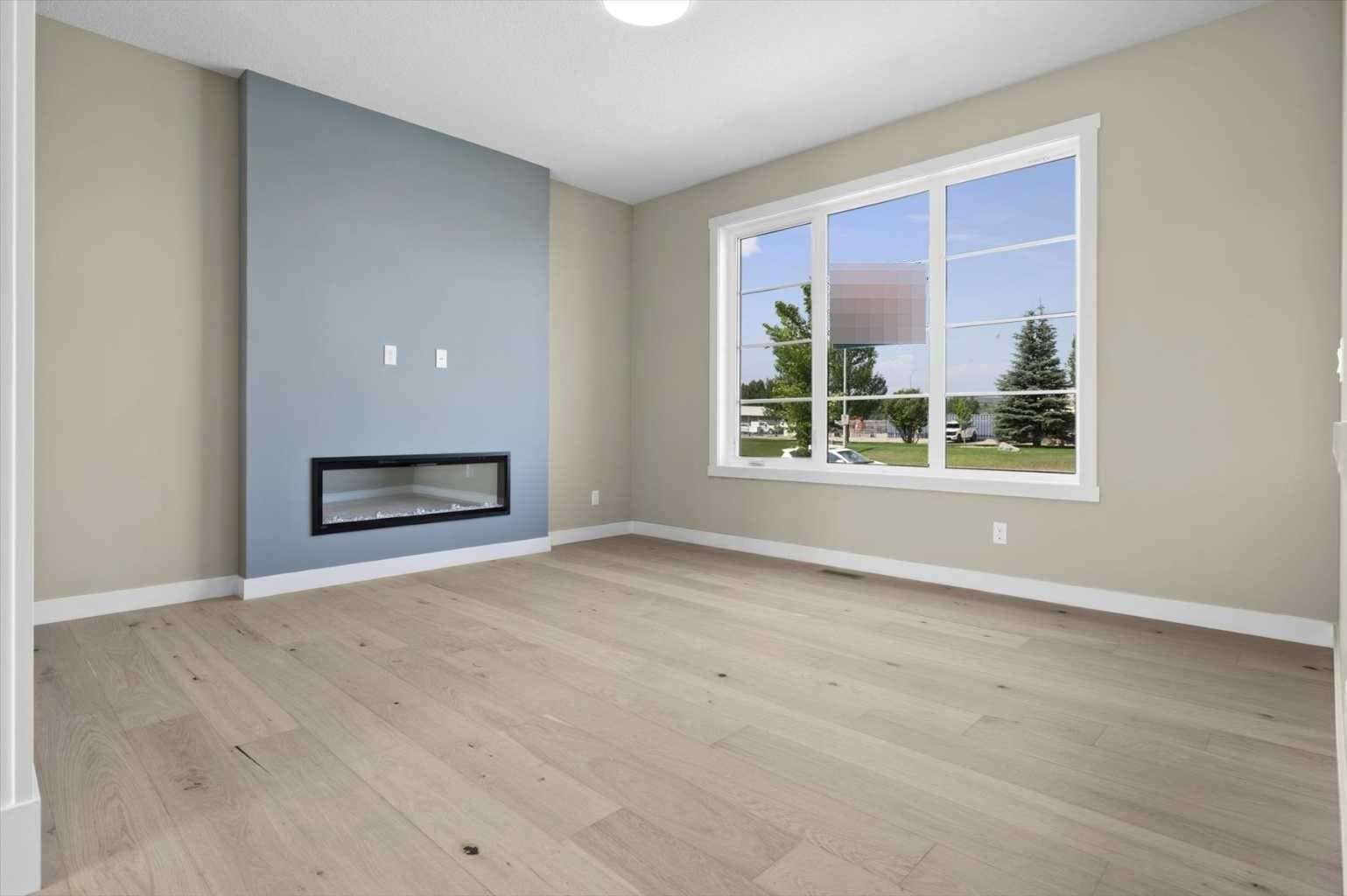 406 River Avenue — photo 2