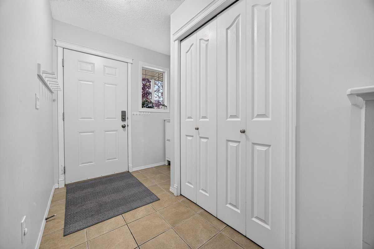 211 Bayside Point SW — photo 4
