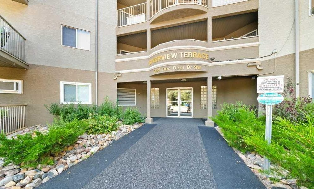 202, 245 Red Deer Drive SW — photo 2