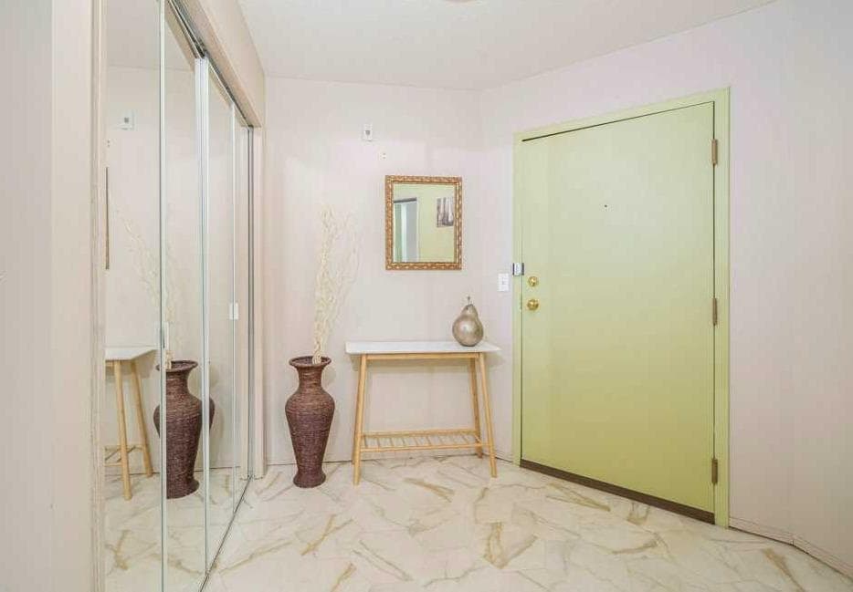 202, 245 Red Deer Drive SW — photo 3