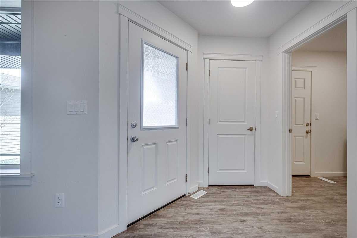 58 Ranchers Close — photo 3