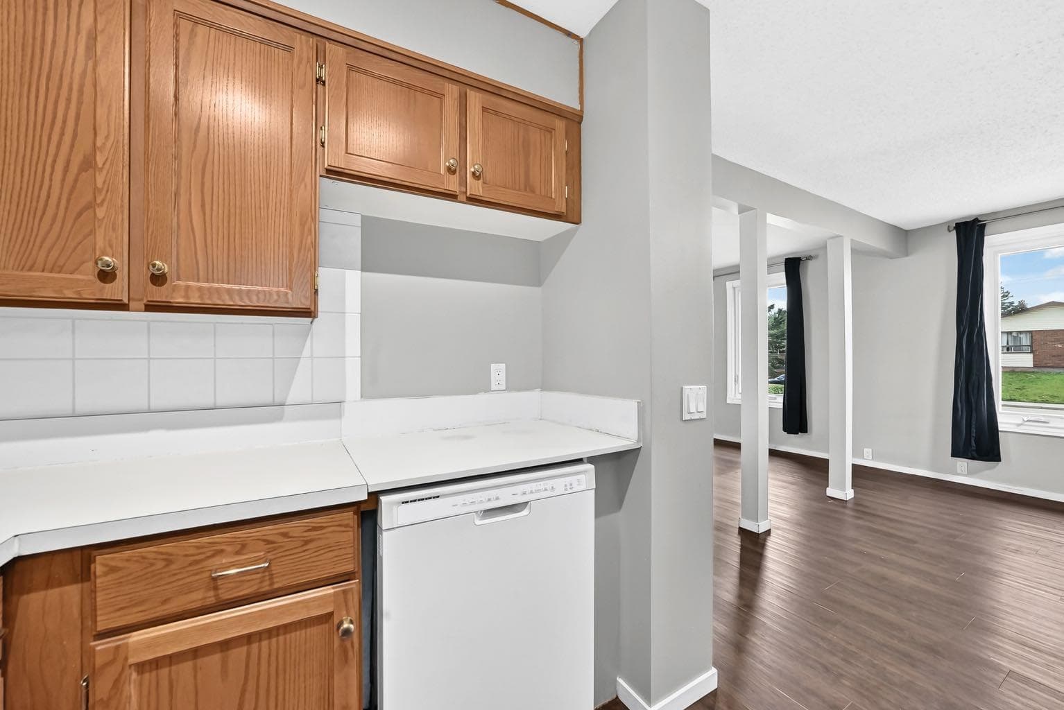 7964 Huntington Road NE — photo 5