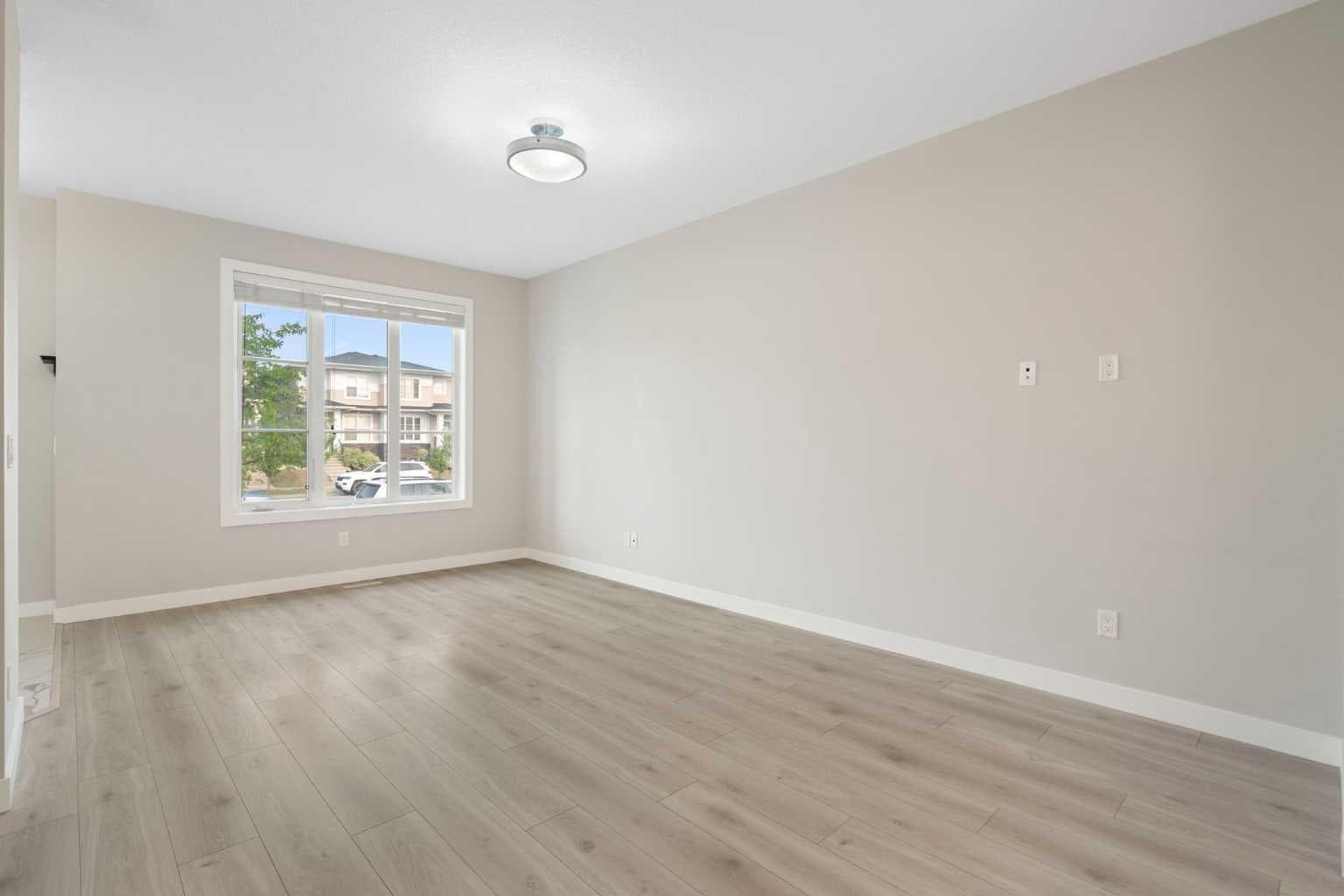 125 Corner Meadows Gate NE — photo 3