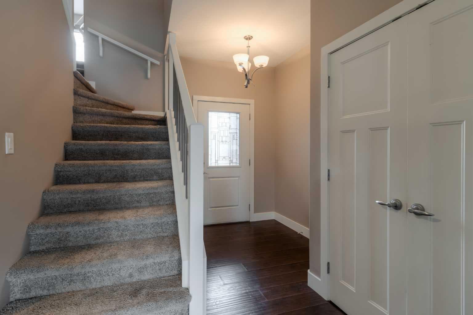810 Keystone Meadows W — photo 2