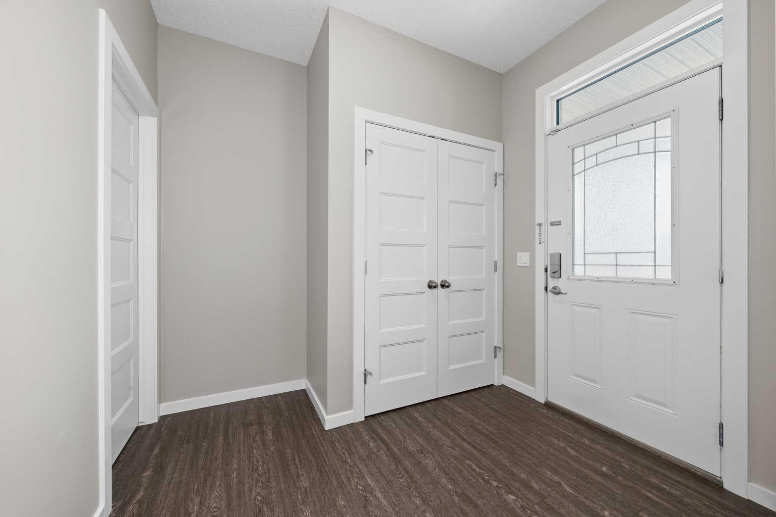 75 Legacy Glen Row SE — photo 2