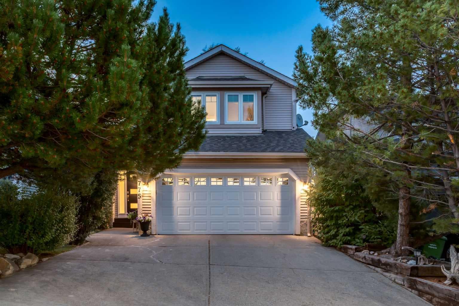 Detached in Strathcona Park