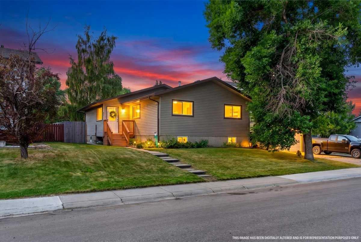 1837 Meadowbrook Drive SE — photo 3