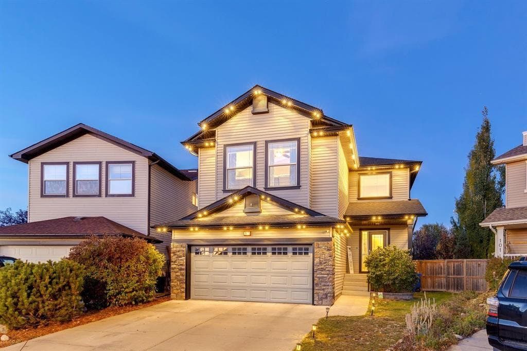 97 Tanner Close SE — photo 1