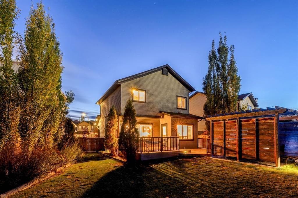 97 Tanner Close SE — photo 3