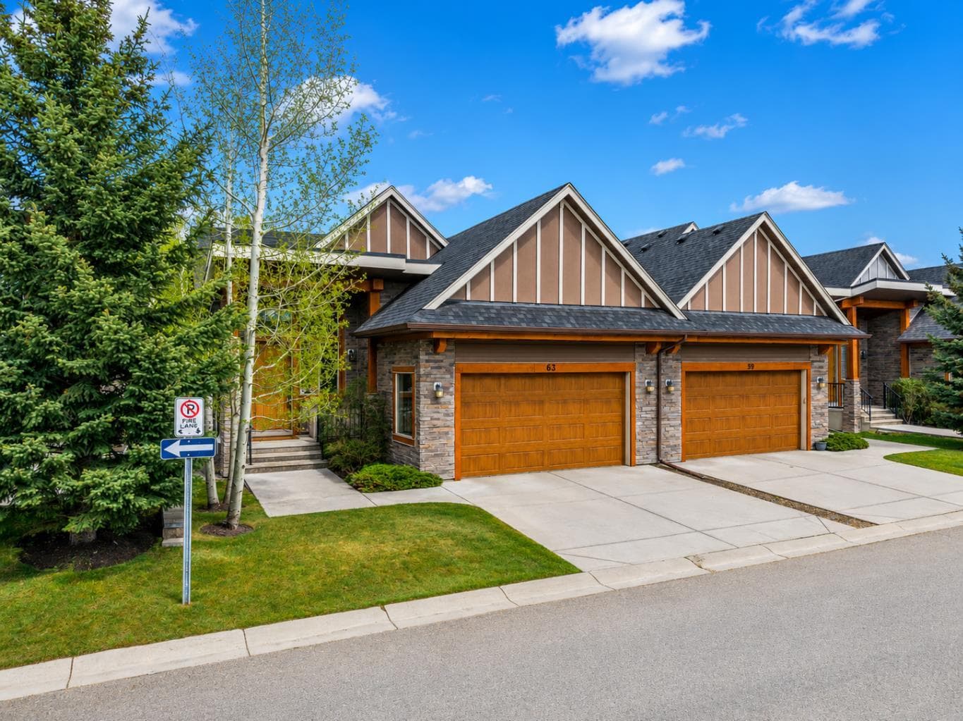 63 Cortina Villas SW — photo 1