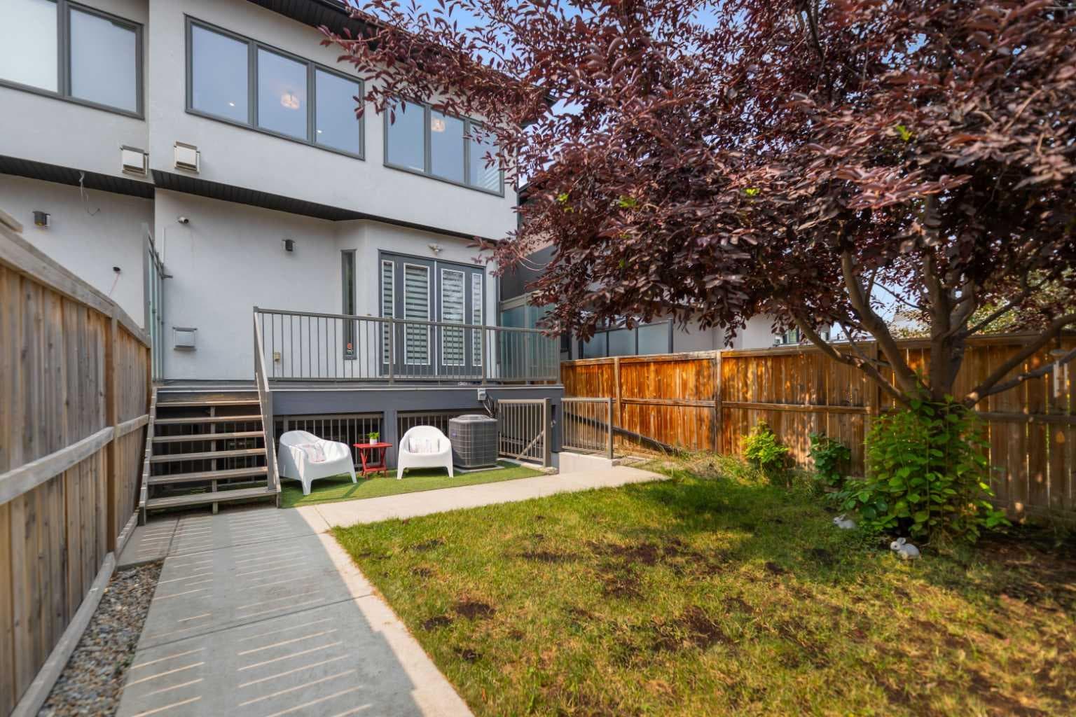 2020 37 Street SW — photo 4