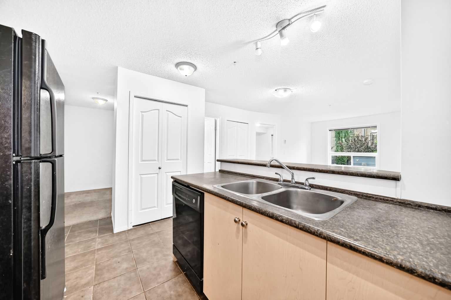 3120, 60 Panatella Street NW — photo 5