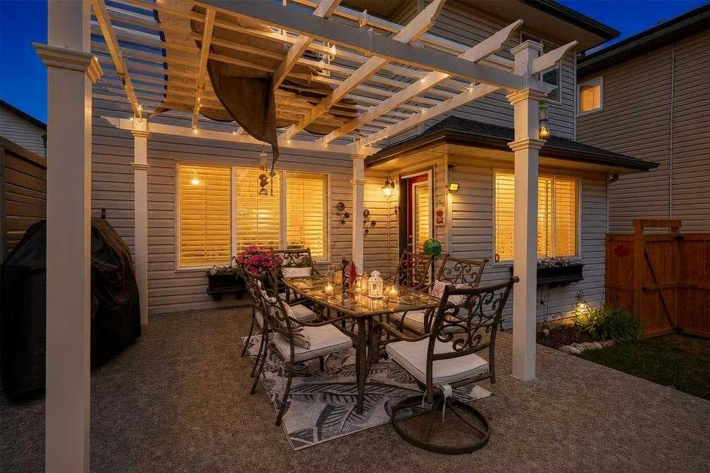 121 Rockyspring Terrace NW — photo 3