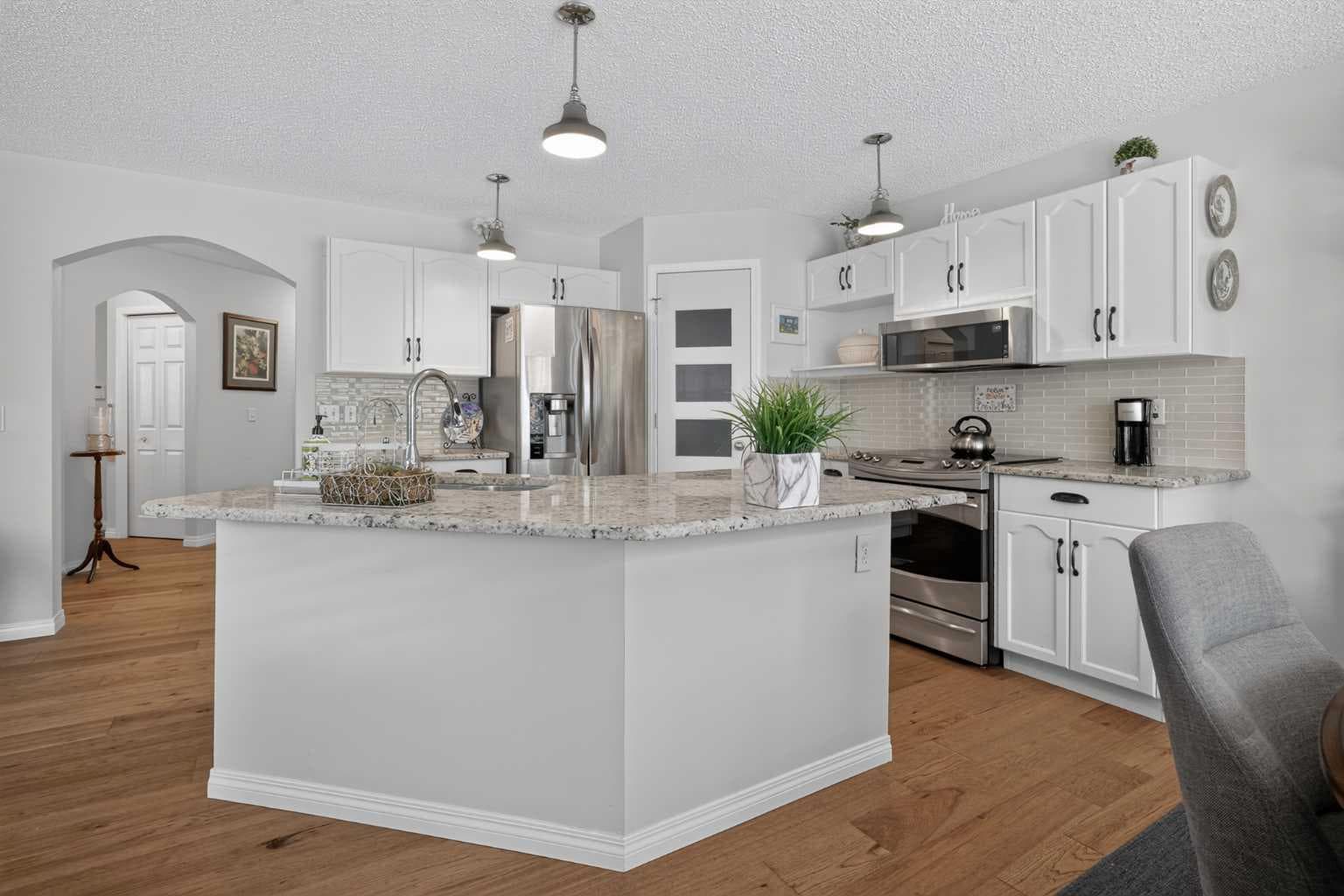 121 Rockyspring Terrace NW — photo 4