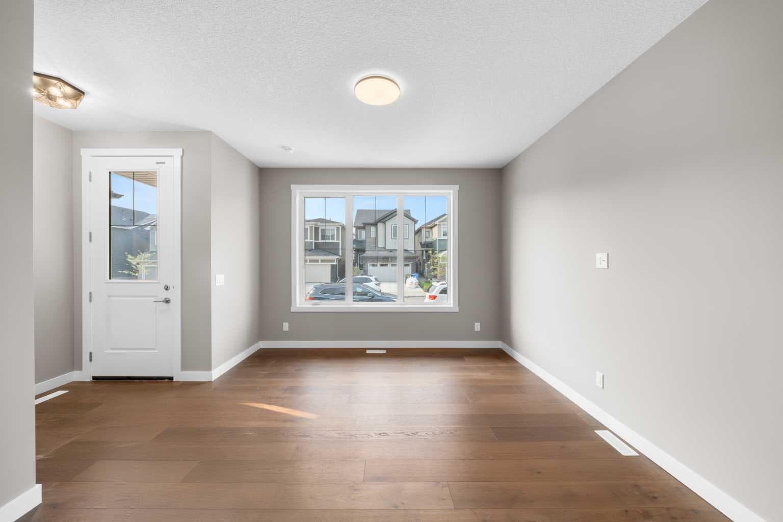 94 Sora Gardens SE — photo 2