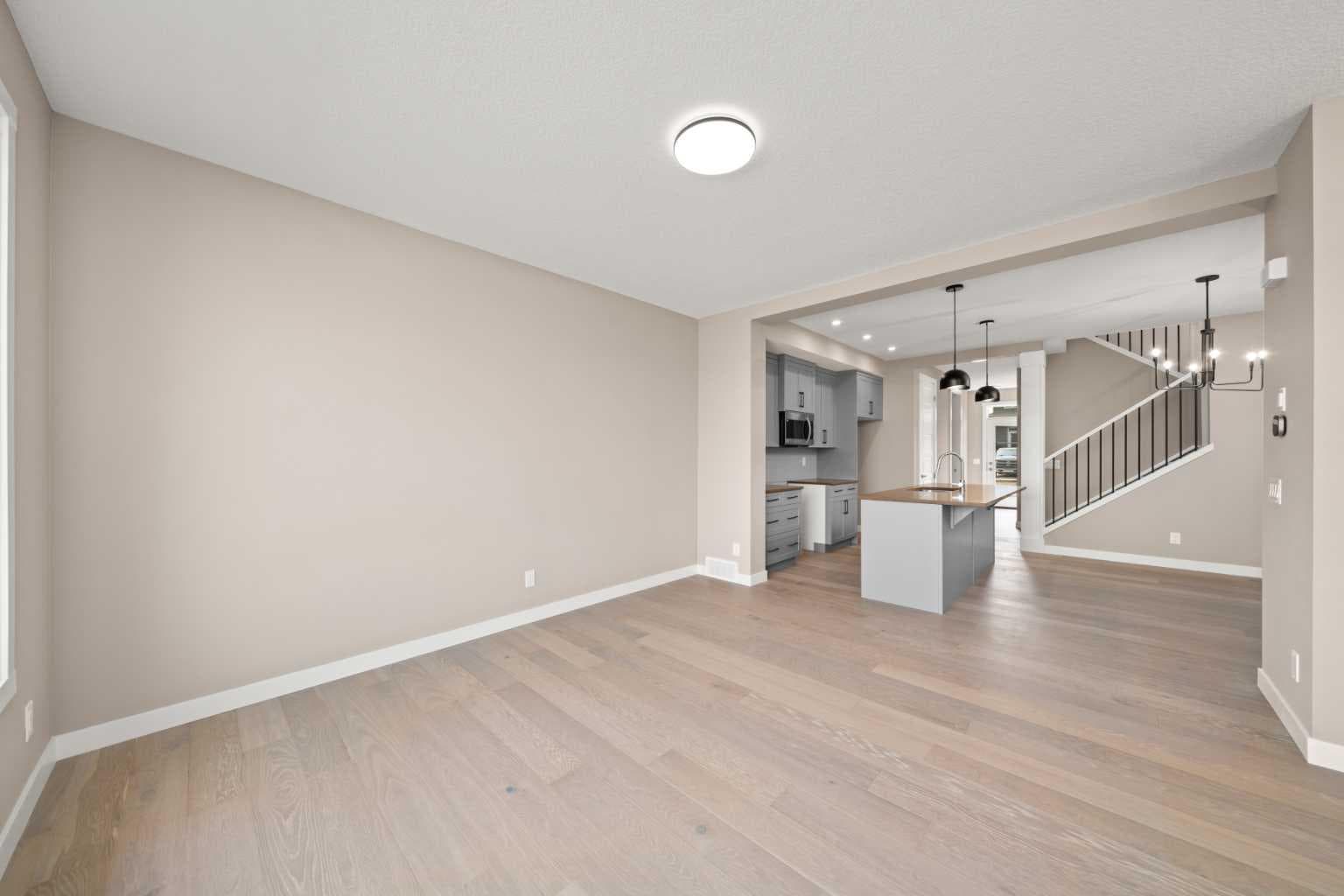 664 Sora Boulevard SE — photo 3