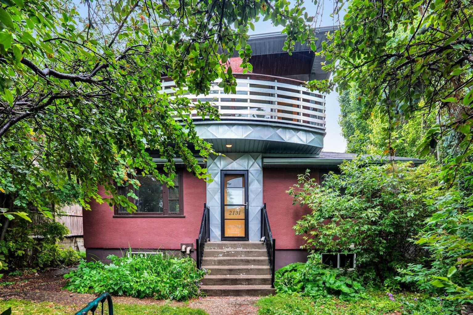 2131 16A Street SW — photo 2