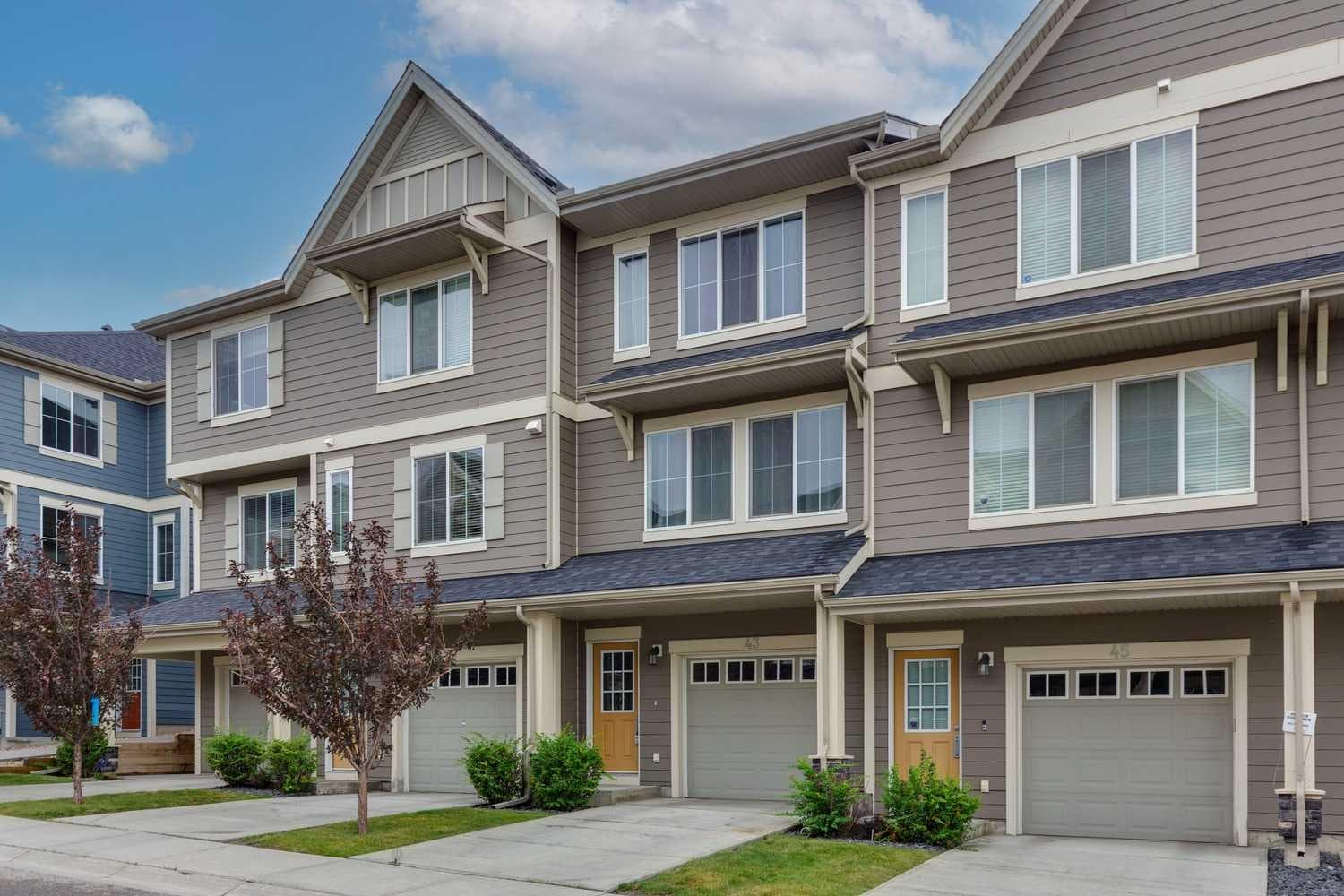 43 Kinlea Common NW — photo 3