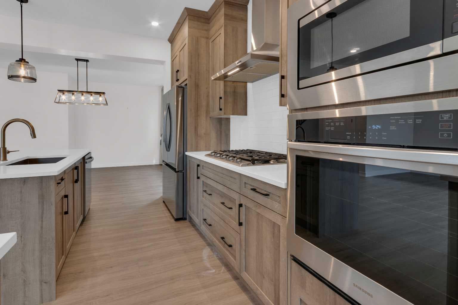 541 Baywater Manor SW — photo 4