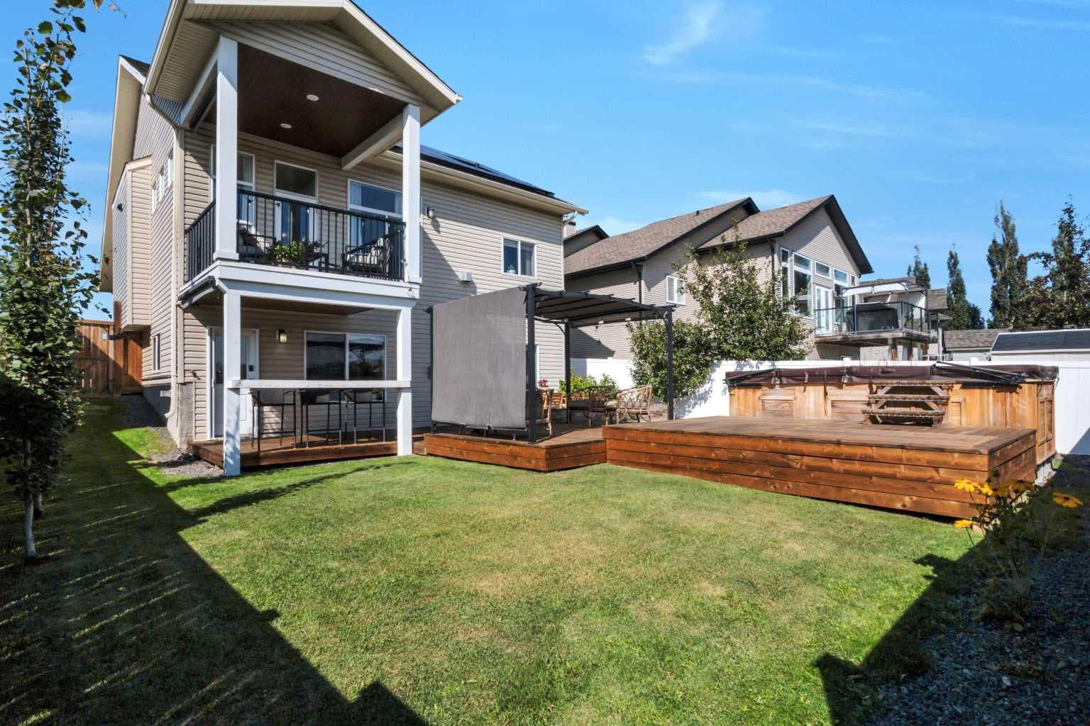 96 Valentine Crescent — photo 3