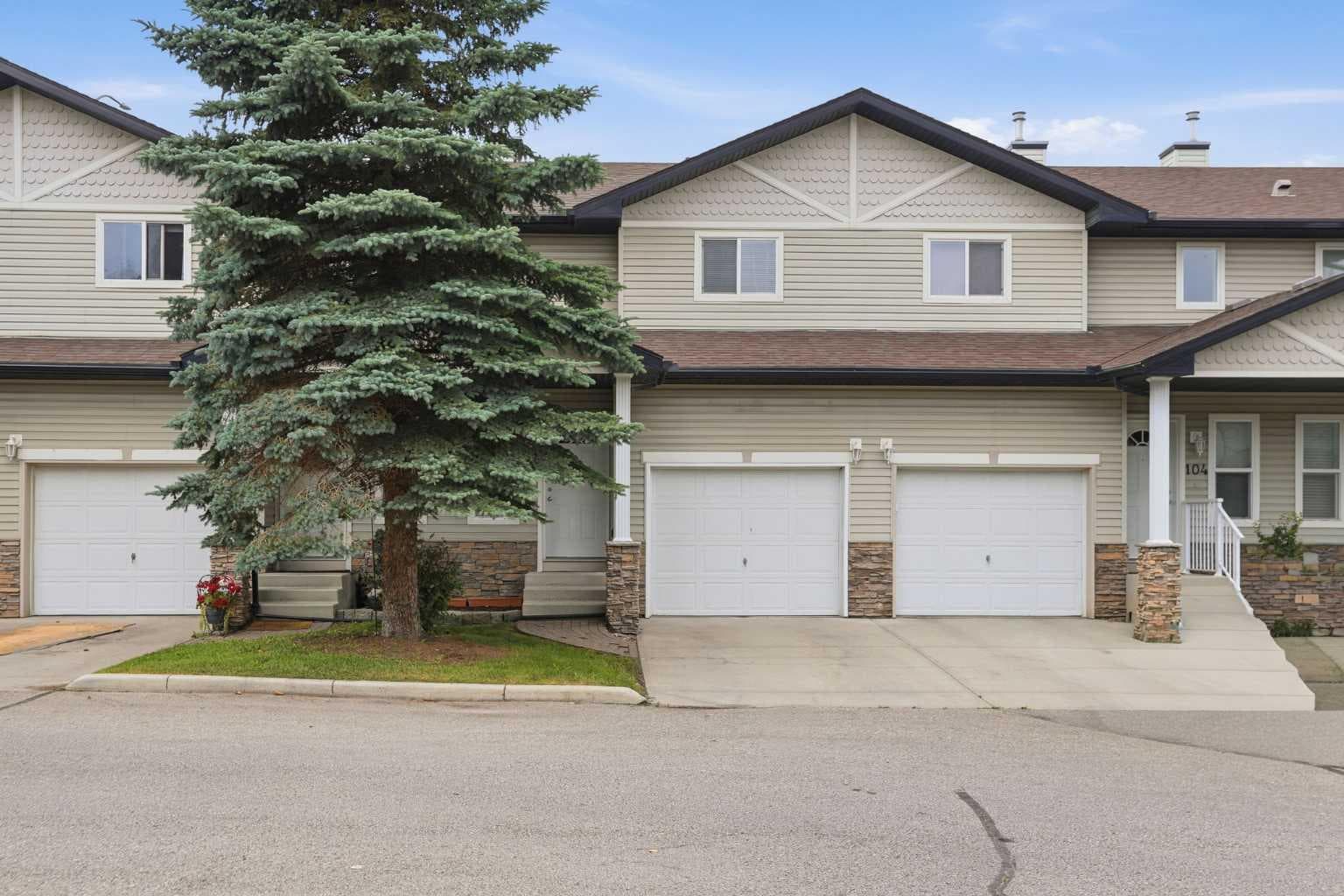 103, 760 Railway Gate SW — photo 1