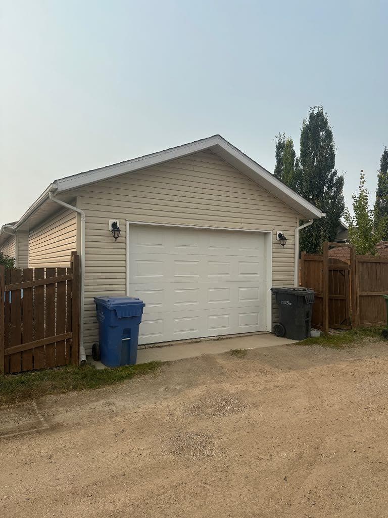 616 Parkside Drive — photo 2