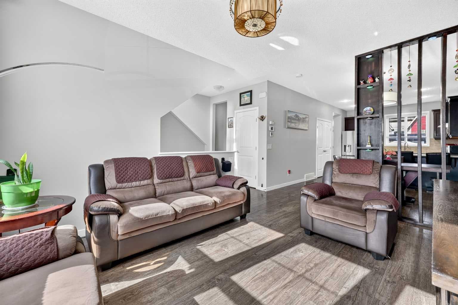 27 Red Embers Lane NE — photo 5