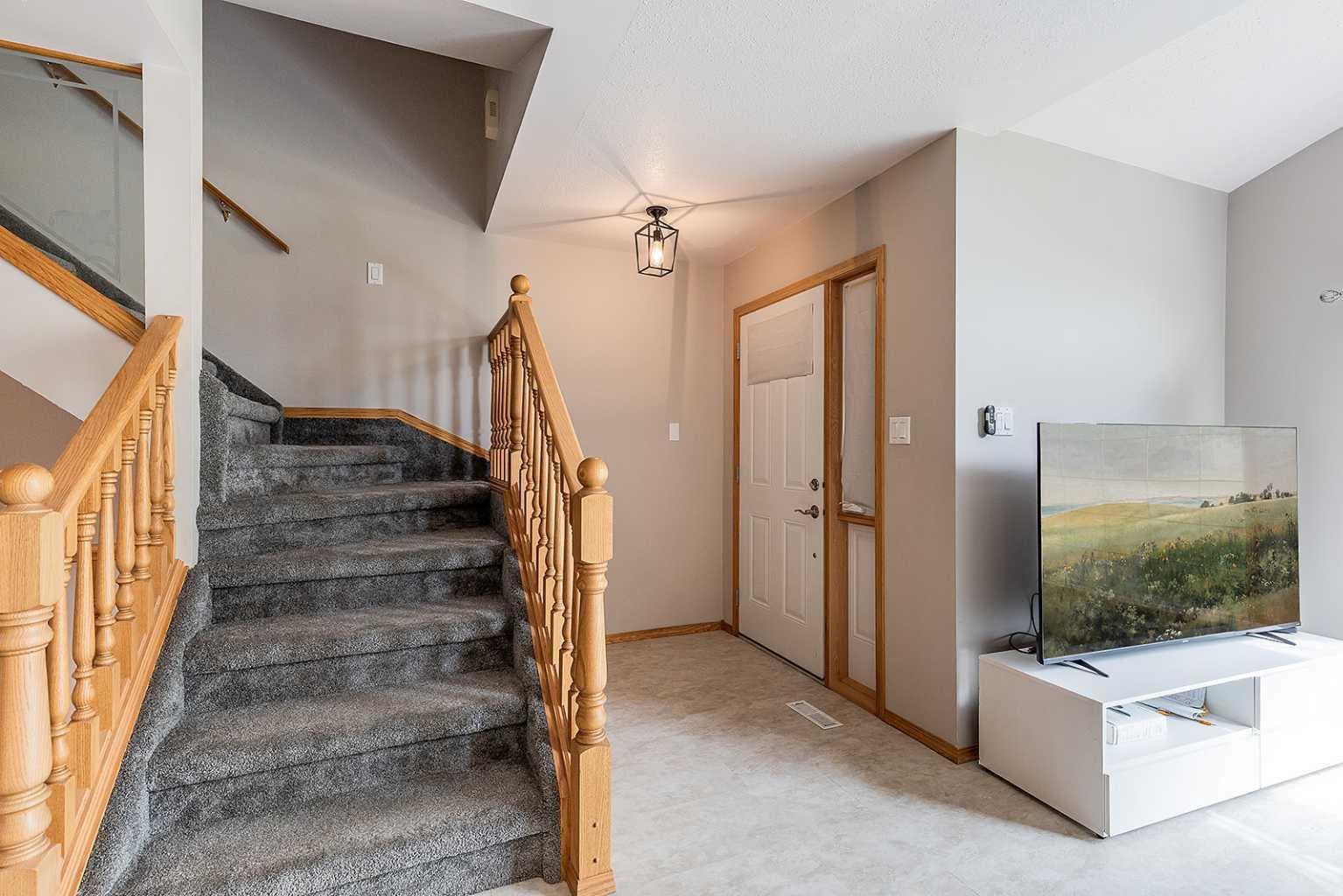 502, 165 South Ridge Drive SE — photo 4
