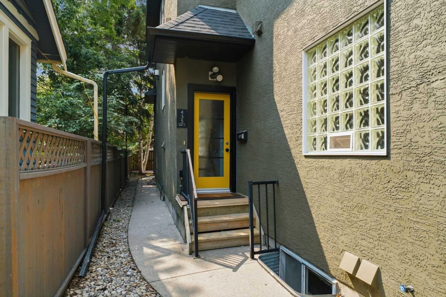 2, 435 13 Avenue NE — photo 1