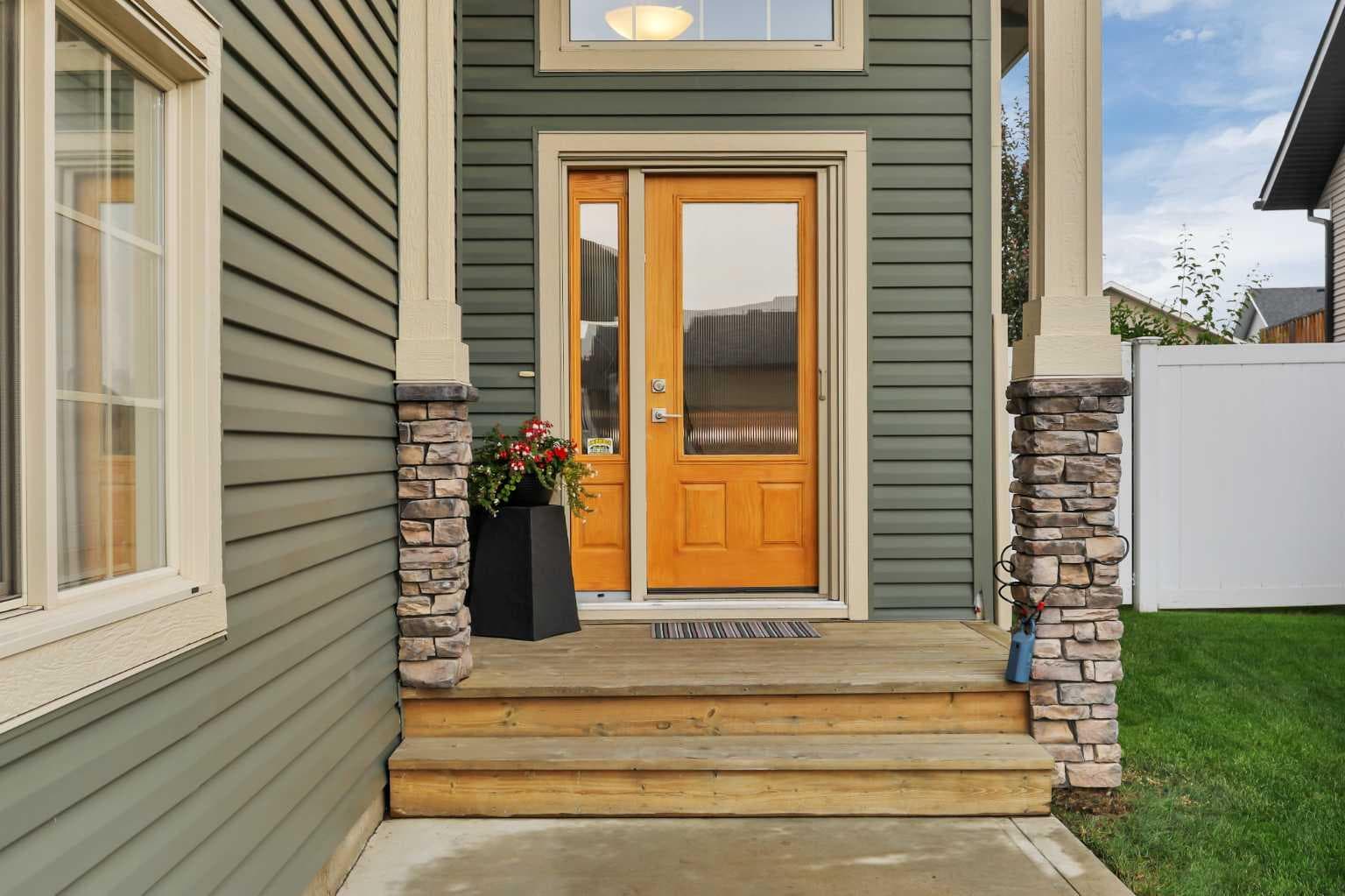 203 Cedar Square — photo 2