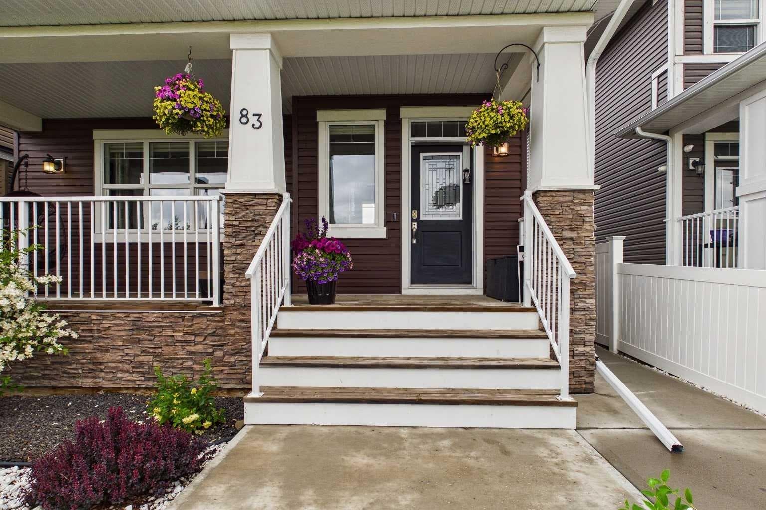 83 Redstone Gardens NE — photo 2