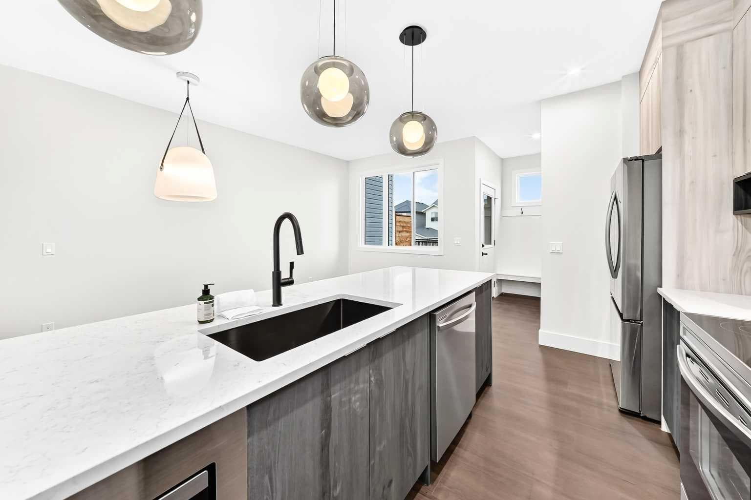 270 Greystone Boulevard — photo 4